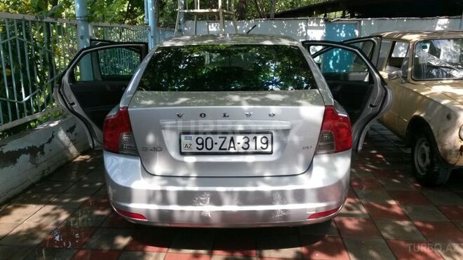 Volvo  2011, 66 km - 2.0 l - Sumqayıt