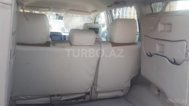 Toyota Prado 2008, 111,000 km - 2.7 л - Tovuz