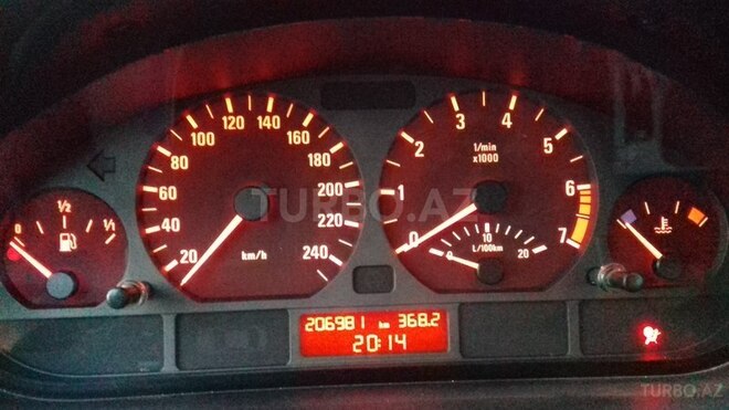 BMW 318 2001, 206,000 km - 1.9 l - Ağdaş