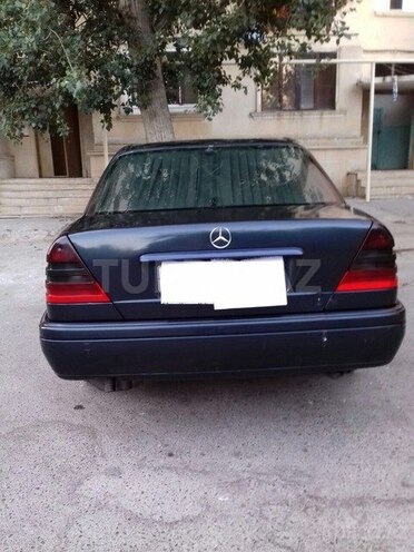 Mercedes C 220 1999, 356,000 km - 2.2 l - Bakı