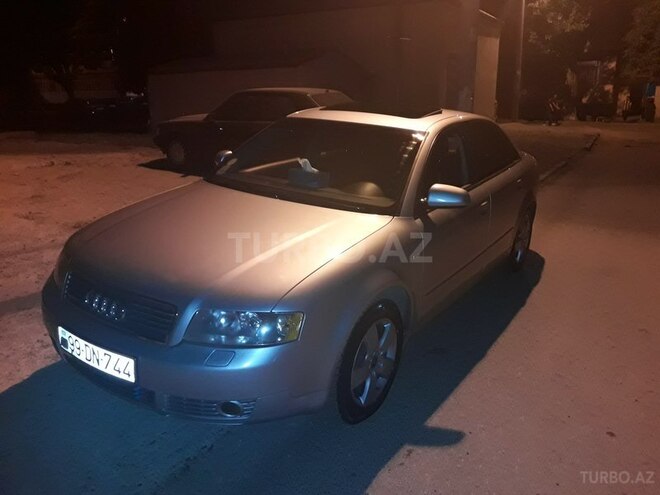 Audi A4 2003, 155,500 km - 1.8 l - Sumqayıt