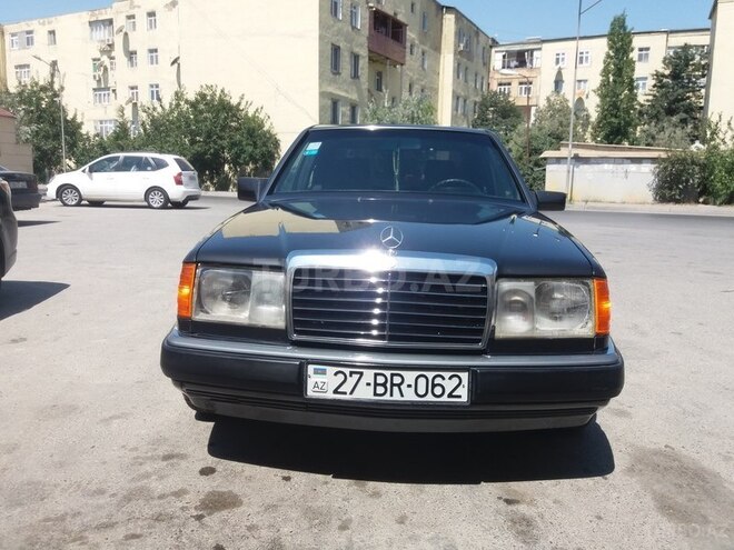 Mercedes E 220 1992, 350,000 km - 2.2 l - Sumqayıt