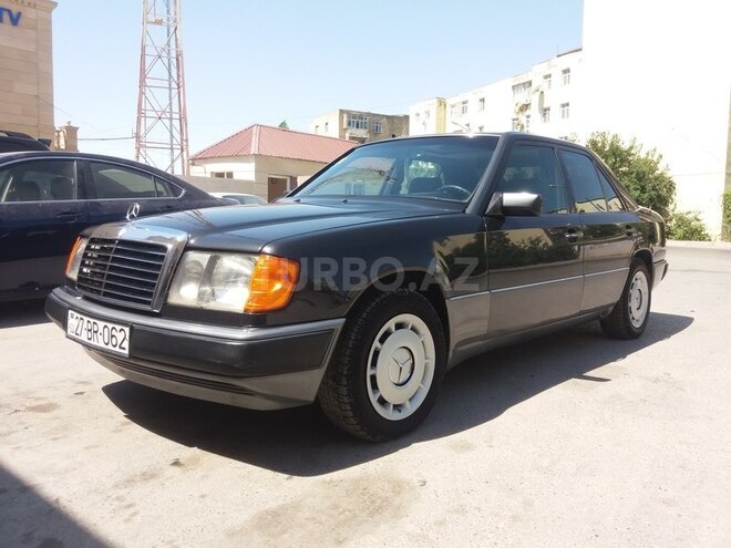 Mercedes E 220 1992, 350,000 km - 2.2 l - Sumqayıt