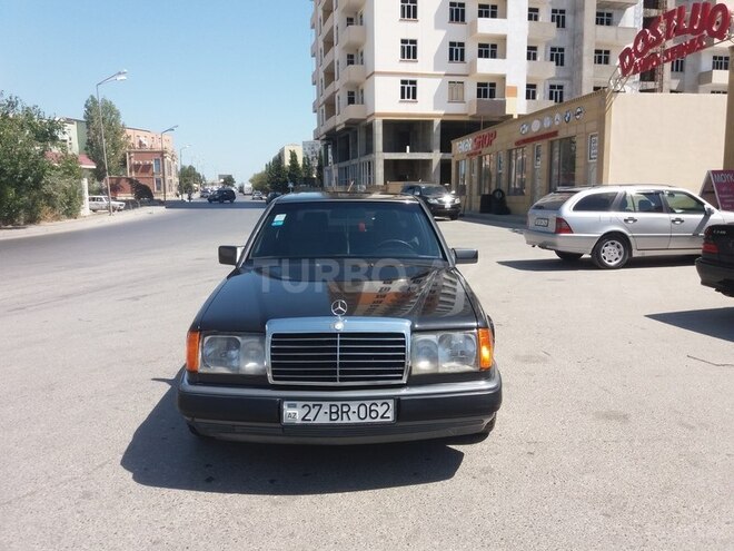 Mercedes E 220 1992, 350,000 km - 2.2 l - Sumqayıt