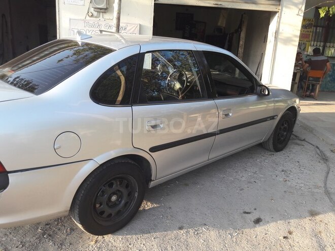 Opel Vectra 1998, 212,000 km - 1.8 l - Bakı