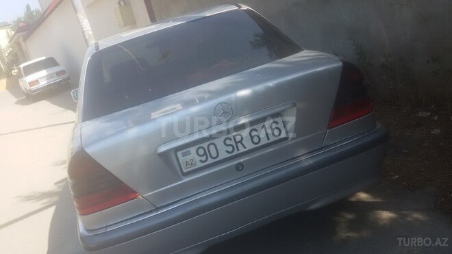 Mercedes C 200 1999, 327,000 km - 2.0 л - Bakı