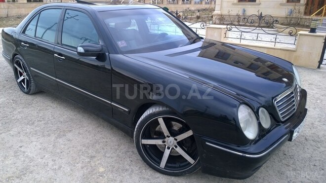Mercedes E 430 2001, 354,000 km - 4.3 l - Bakı