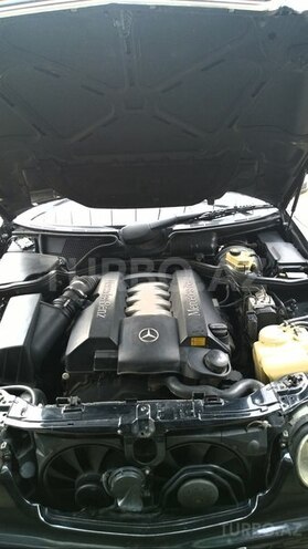 Mercedes E 430 2001, 354,000 km - 4.3 l - Bakı