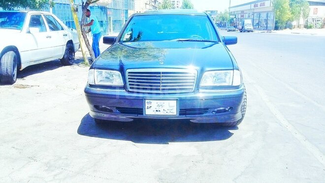 Mercedes C 280 1999, 250,000 km - 2.8 l - Bakı