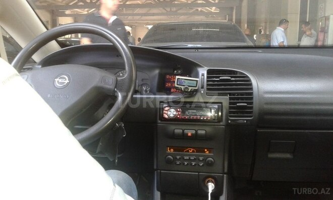 Opel Zafira 2004, 176,000 km - 2.1 л - Bakı