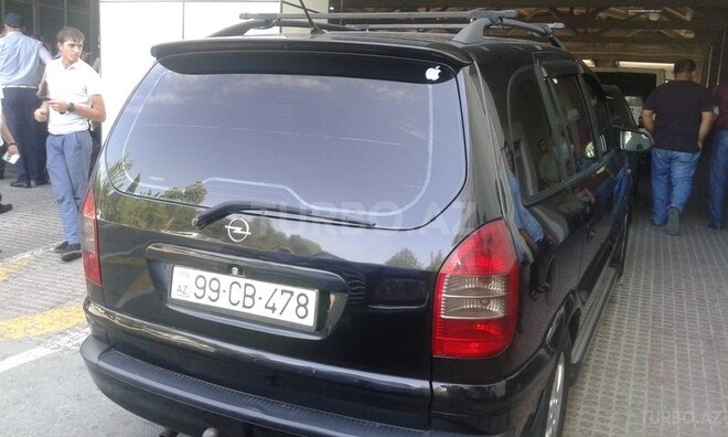 Opel Zafira 2004, 176,000 km - 2.1 л - Bakı