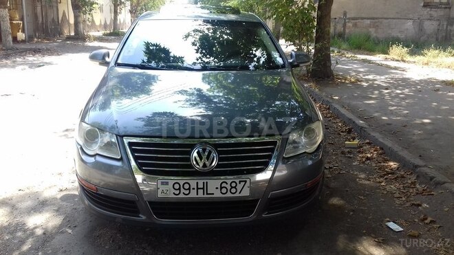 Volkswagen Passat 2005, 156,000 km - 2.0 l - Gəncə
