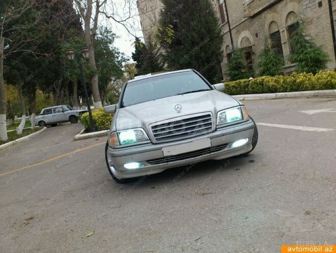 Mercedes E 320 2000, 197,200 km - 3.2 l - Bakı