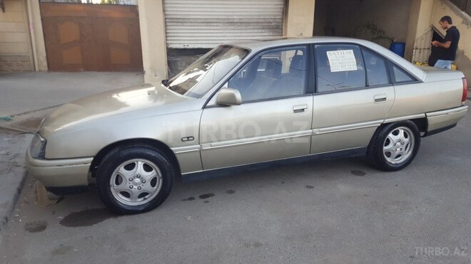 Opel Omega 1988, 236,000 km - 2.0 л - Bakı