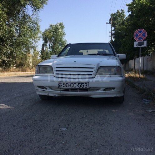 Mercedes C 180 1994, 333,444 km - 1.8 l - Quba