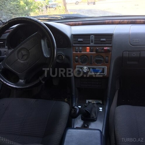 Mercedes C 180 1994, 333,444 km - 1.8 l - Quba