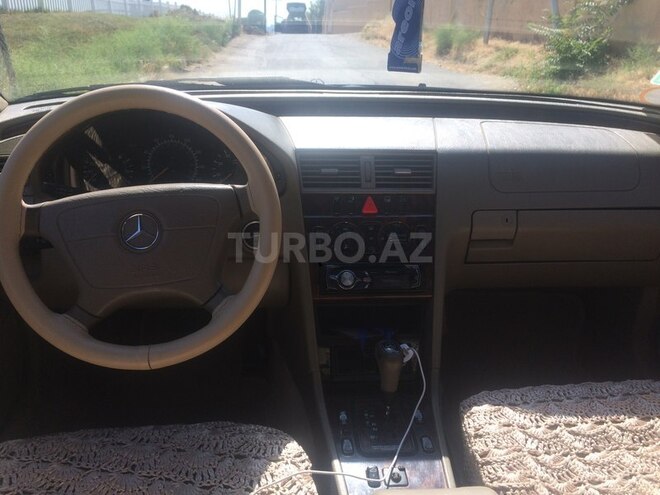 Mercedes C 230 2000, 245,000 km - 2.3 л - Bakı