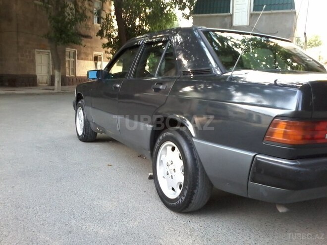 Mercedes 190 1990, 320,000 km - 2.0 л - Mingəçevir