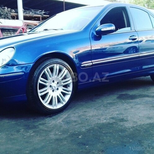 Mercedes C 320 2001, 250,000 km - 3.2 л - Sumqayıt