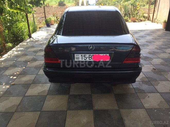 Mercedes C 220 2000, 340,000 km - 2.2 l - Cəlilabad