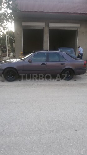 Mercedes C 180 1994, 335,000 km - 1.8 л - Qusar