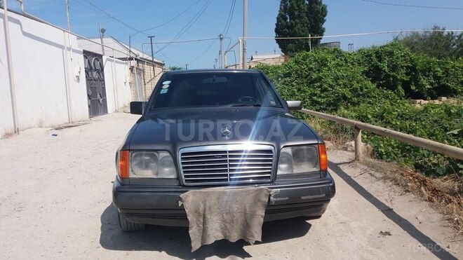 Mercedes E 230 1992, 330,000 km - 2.3 l - Sumqayıt