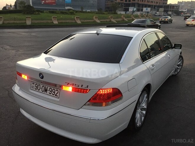 BMW 745 2003, 172,000 km - 4.4 л - Bakı