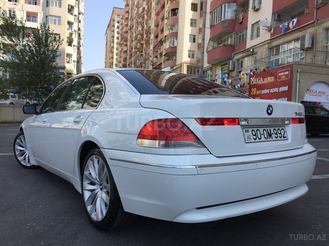 BMW 745 2003, 172,000 km - 4.4 л - Bakı