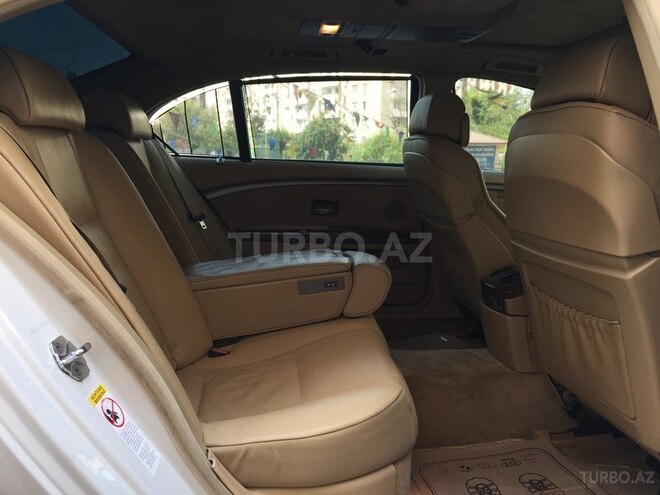 BMW 745 2003, 172,000 km - 4.4 л - Bakı