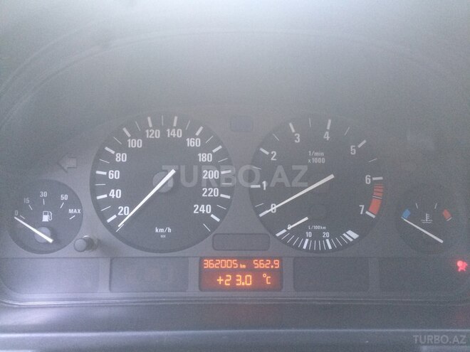 BMW 523 1997, 362,000 km - 2.5 л - Bakı