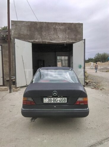 Mercedes E 300 1992, 427,000 km - 3.0 l - Quba