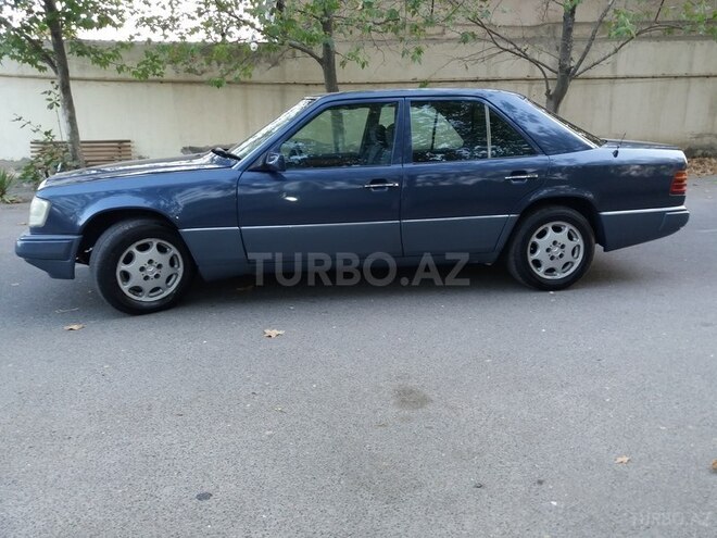 Mercedes E 250 1991, 365,470 km - 2.5 l - Bakı