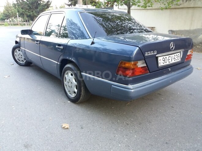 Mercedes E 250 1991, 365,470 km - 2.5 l - Bakı