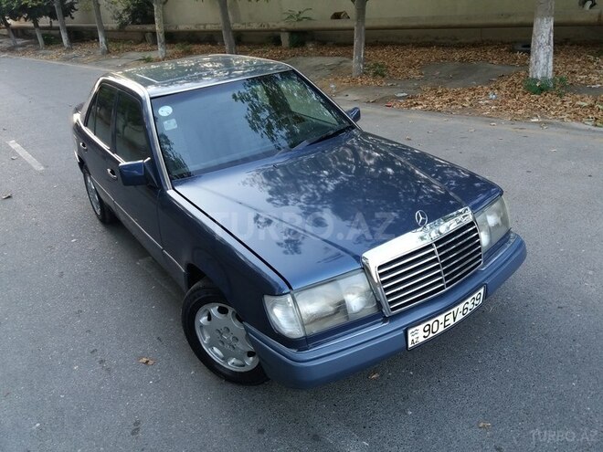Mercedes E 250 1991, 365,470 km - 2.5 l - Bakı