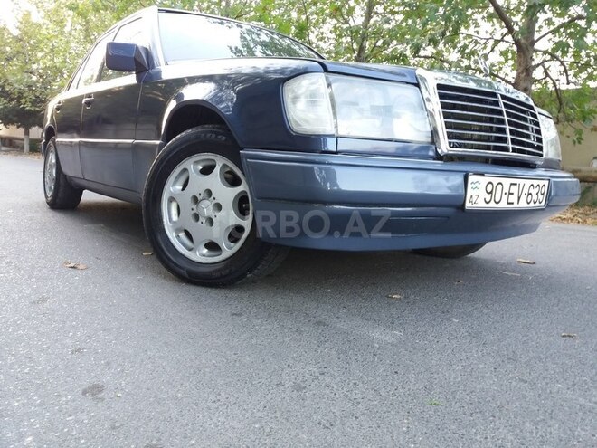 Mercedes E 250 1991, 365,470 km - 2.5 l - Bakı