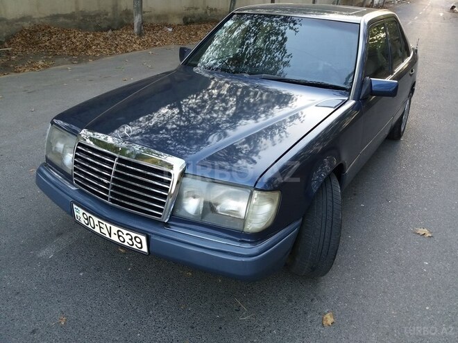 Mercedes E 250 1991, 365,470 km - 2.5 l - Bakı