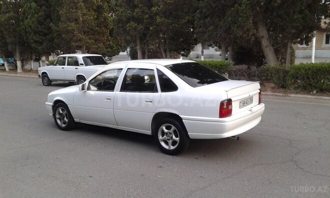 Opel Vectra 1995, 193,000 km - 1.8 l - Sumqayıt