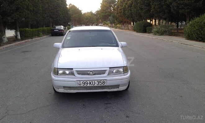 Opel Vectra 1995, 193,000 km - 1.8 l - Sumqayıt