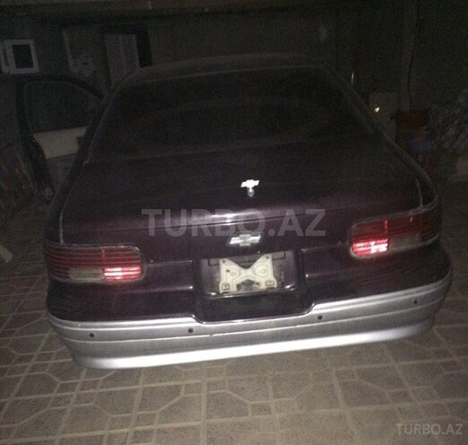 Chevrolet  1993, 243,200 km - 5.0 л - Masallı
