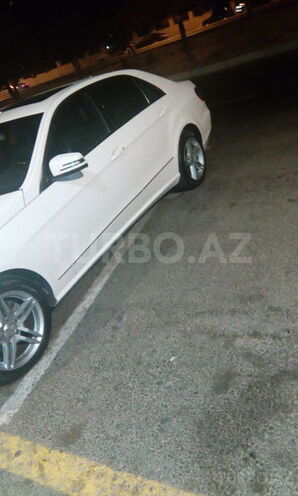 Mercedes E 220 2009, 205,000 km - 2.2 l - Bakı