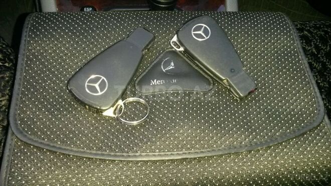 Mercedes E 200 2000, 242,000 km - 2.0 l - Bakı