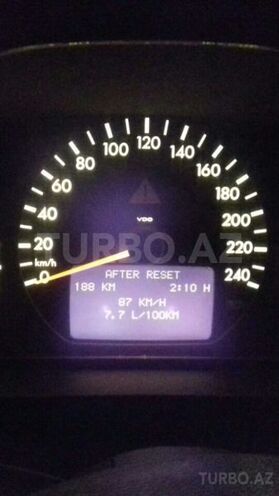 Mercedes E 200 2000, 242,000 km - 2.0 l - Bakı