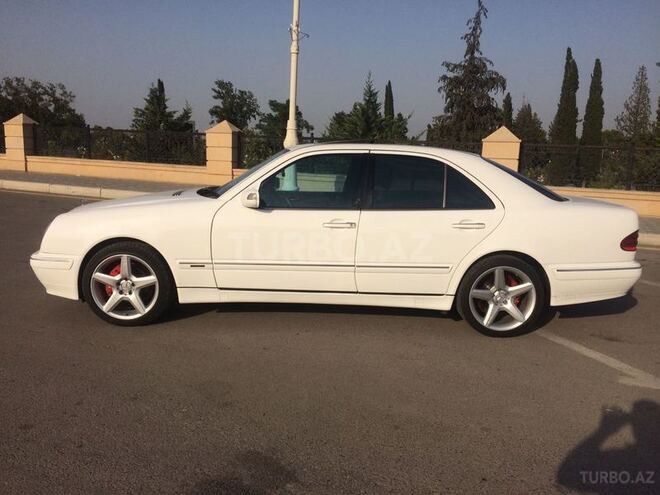 Mercedes E 240 2001, 242,000 km - 2.4 l - Bərdə