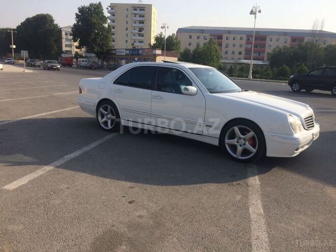 Mercedes E 240 2001, 242,000 km - 2.4 l - Bərdə