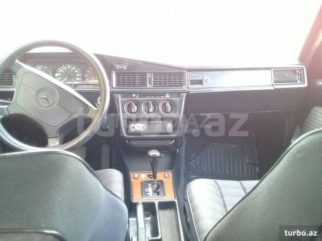 Mercedes 190 1993, 288,300 km - 1.8 l - Bakı