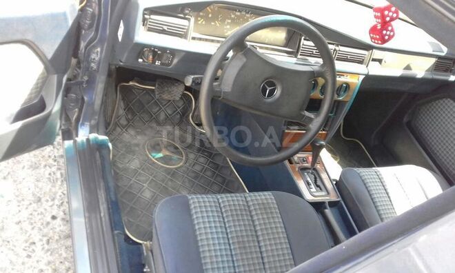 Mercedes 190 1991, 333,220 km - 2.0 l - Bakı