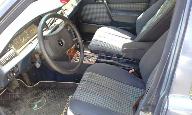 Mercedes 190 1991, 333,220 km - 2.0 l - Bakı