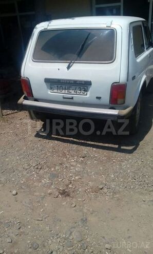 LADA (VAZ) Niva 1998, 400,000 km - 1.7 l - Astara