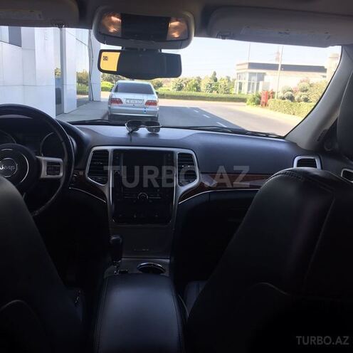 Jeep Grand Cherokee 2011, 95,000 km - 3.6 л - Bakı