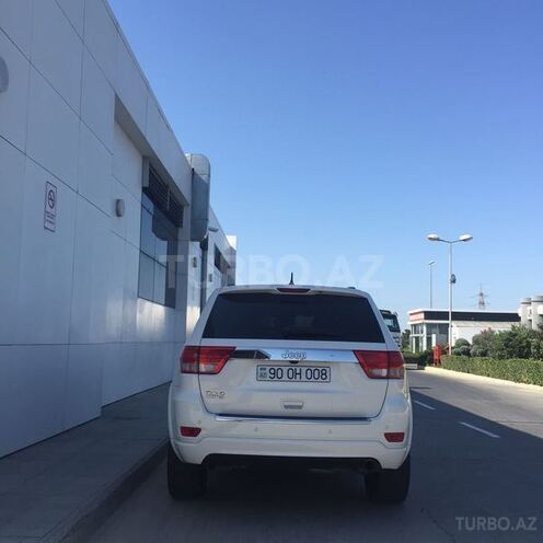 Jeep Grand Cherokee 2011, 95,000 km - 3.6 л - Bakı